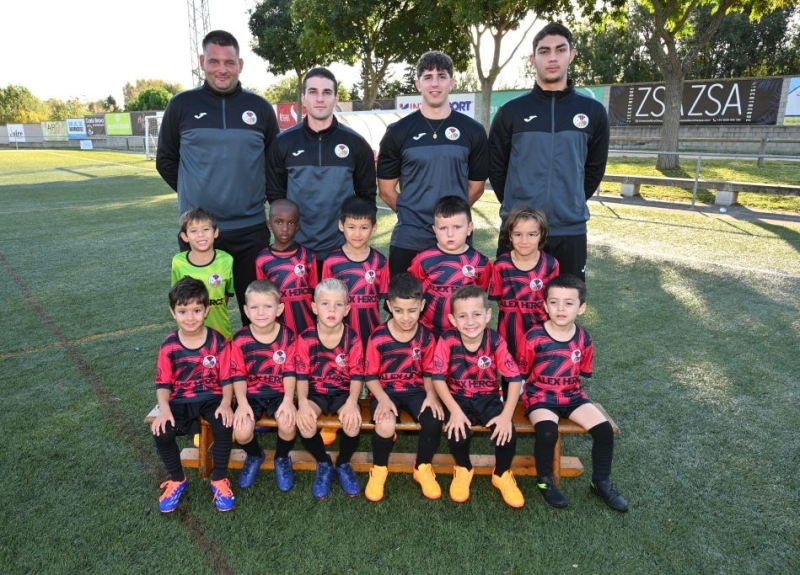 ESCOLETA NEGRA I VERMELLA 2025-2026